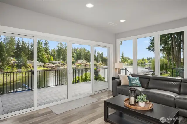 This lake view is what you have been waiting for!