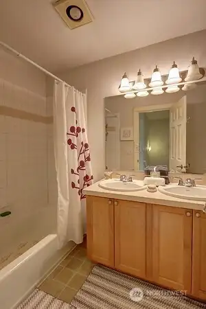 Main bathroom