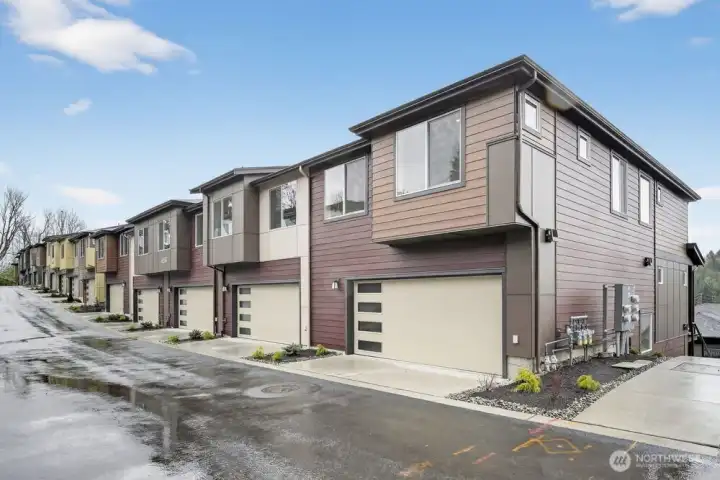 13205 NE 127th Way Unit E - Ready Now