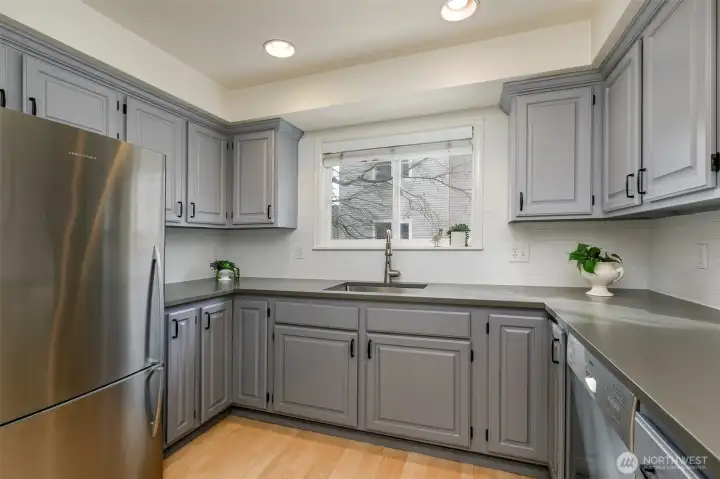 There is also an upgraded 1/2 bath on the main floor