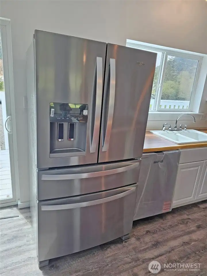 Stainless appliances