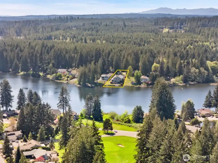 Located in the Gorgeous Golf Course Community of Lakeland Village!