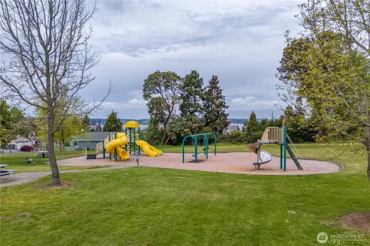 Close to a nearby Park!