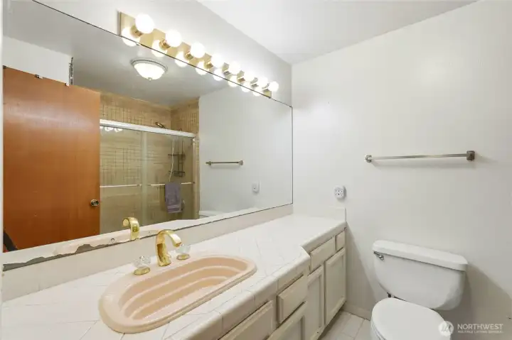 Hallway bath