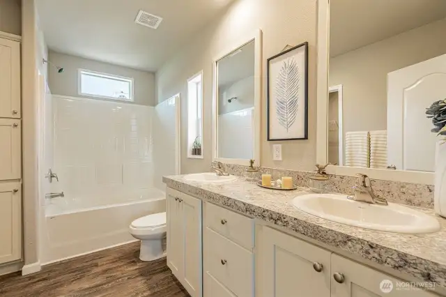 Model Home - Master Bath 1