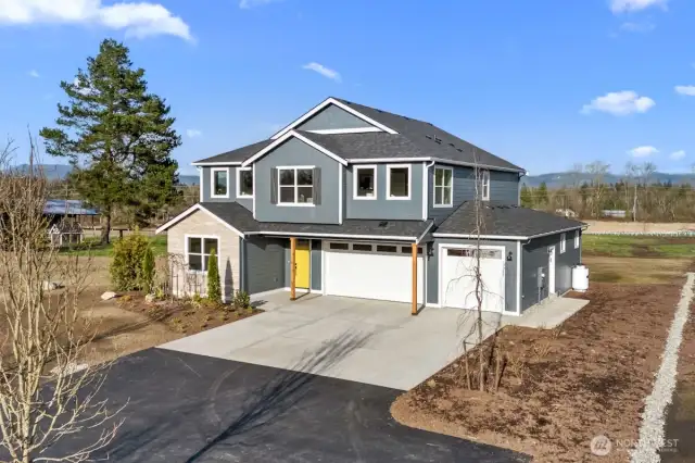 Photographs are for illustrative purposes only. Features, finishes, interior/exterior colors, landscaping and floorplan shown may vary from actual homes built.