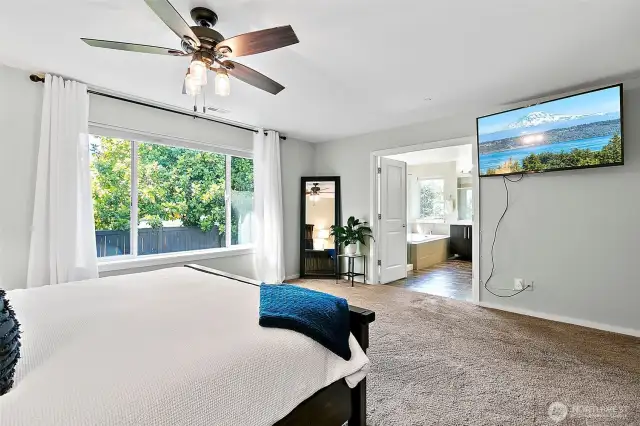 Spacious master with a 5 piece en-suite bathroom