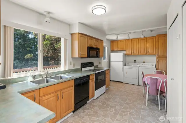 Lots of Counter Space