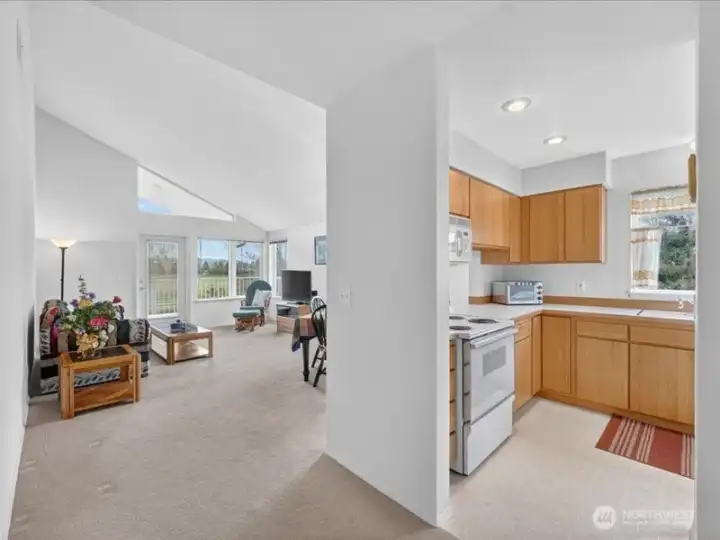 This unit is like new as it has been barely lived in over the past 30 years! The ceilings are vaulted and the south-facing windows stream in the sunlight. This unit is like new as it has been barely lived in over the past 30 years! The ceilings are vaulted and the south-facing windows stream in the sunlight.