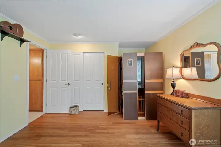 Portable 2 person sauna - can stay or go. Buyer's choice Portable 2 person sauna - can stay or go. Buyer's choice