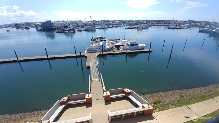Nice seating area on the Marina side for owners and guests only. Easy access to the private dock.