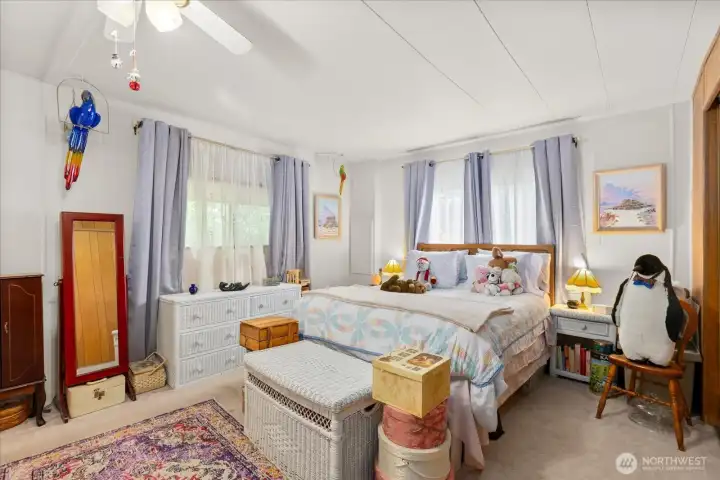 Large primary bedroom