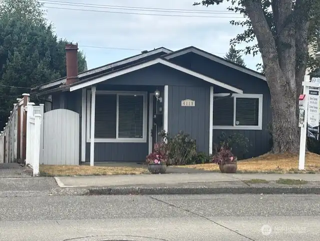 1.5 Story 2 bedroom 2 bath home