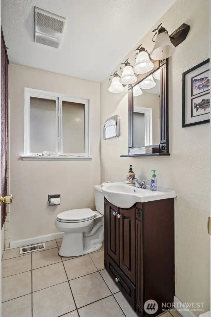 Full Bath off Main floor Bedroom