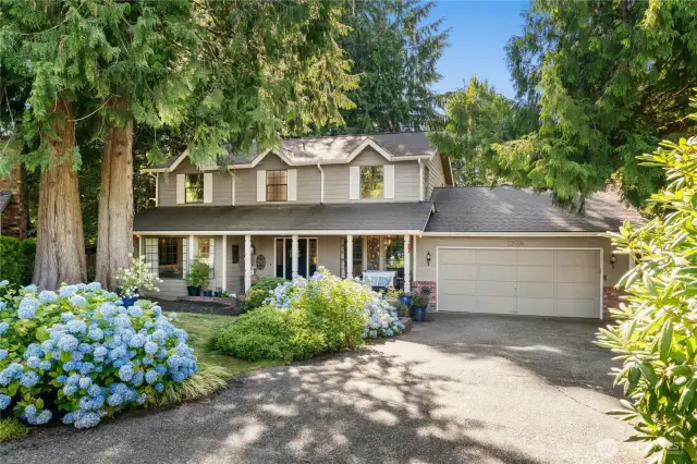 Welcome to this incredibly charming & serene home, perfectly situated at the end of a cul-de-sac on the Sammamish Plateau