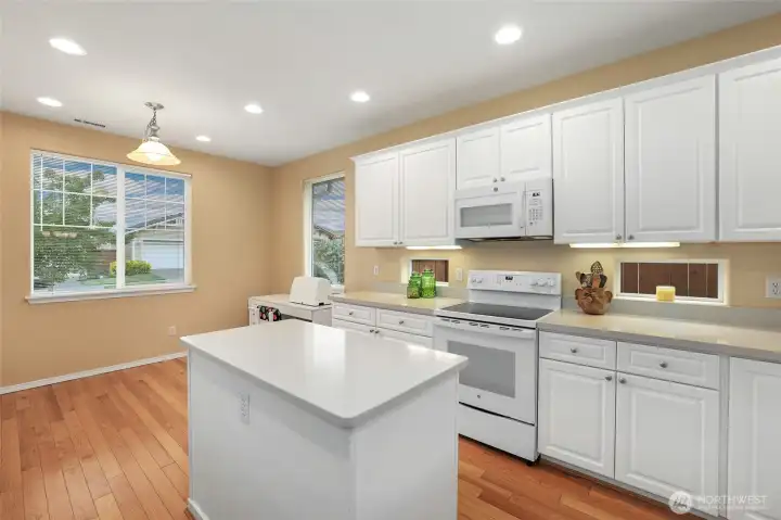 Eating space or craft area in kitchen
