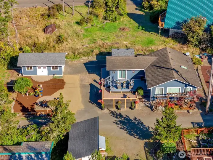 West side beach house with deeded access to the Pacific Ocean and Ocean Beaches. This 3-bedroom home is designed for single-floor living and is move-in ready.