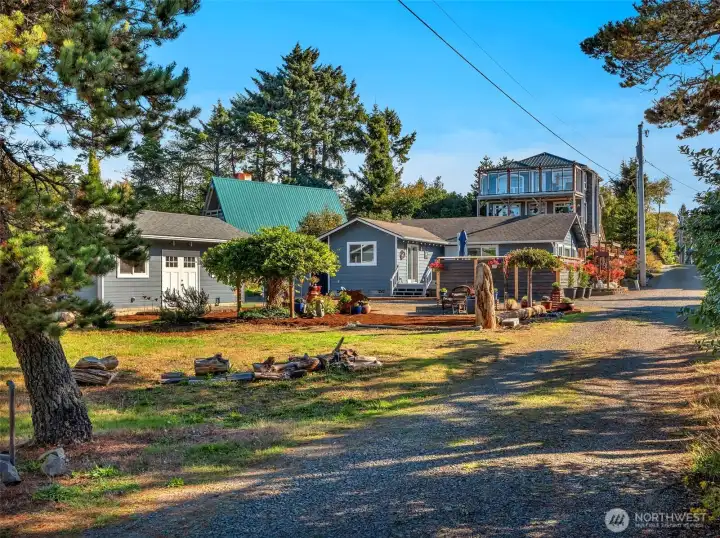 West side beach house with deeded access to the Pacific Ocean and Ocean Beaches. This 3-bedroom home is designed for single-floor living and is move-in ready.