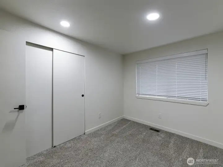 2nd Bathroom. New Carpet and Blinds.