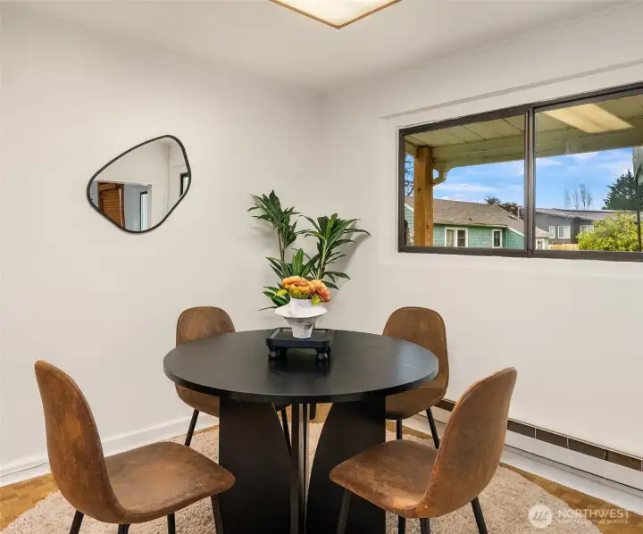 Dining area in kitch