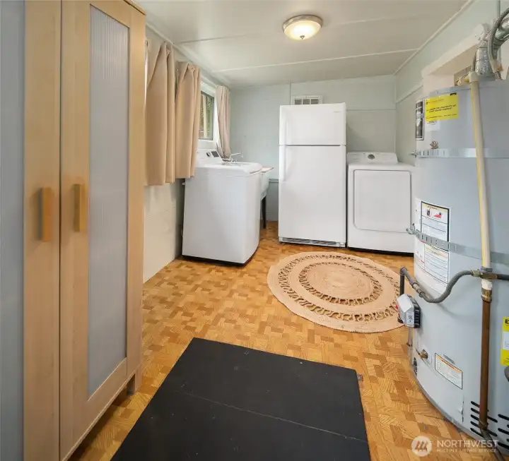 Large laundry /mud room