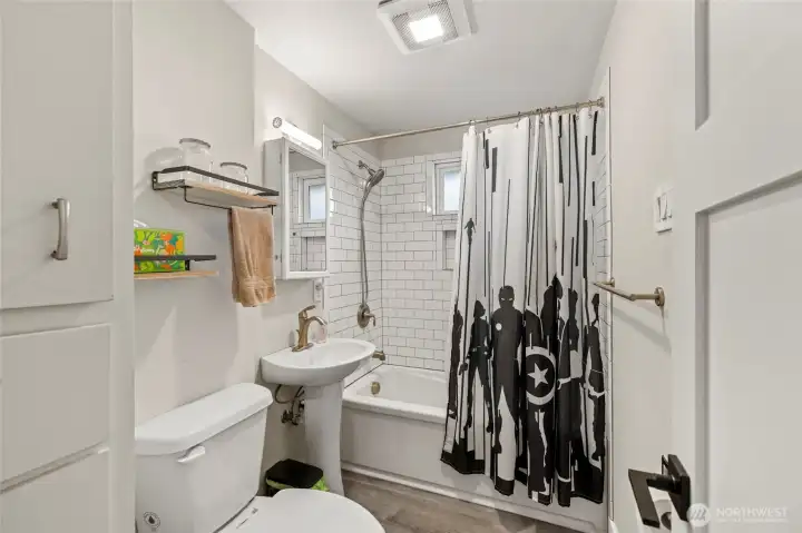 Tastefully remodeled full bath