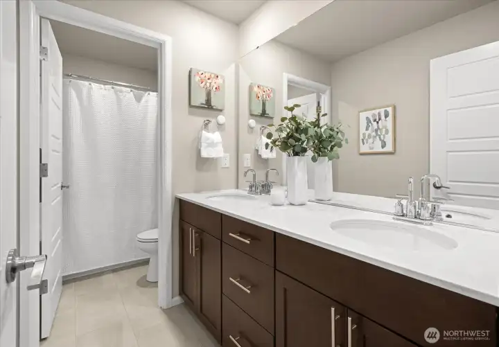 Shared Full Bathroom w/Double Sink