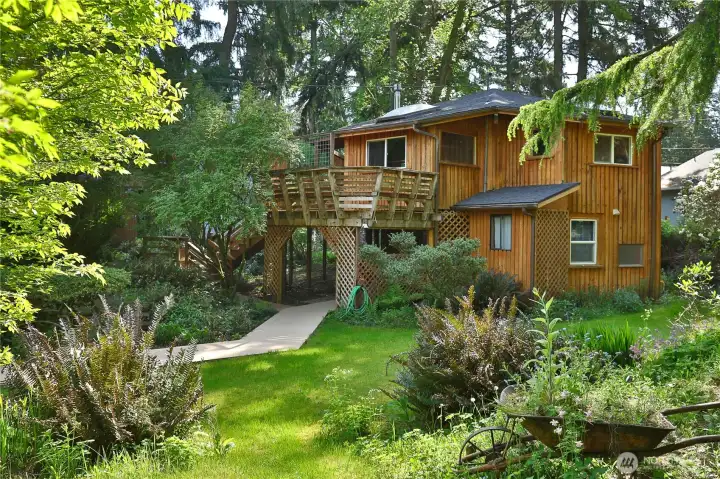 Welcome to 3634 Harper Street!