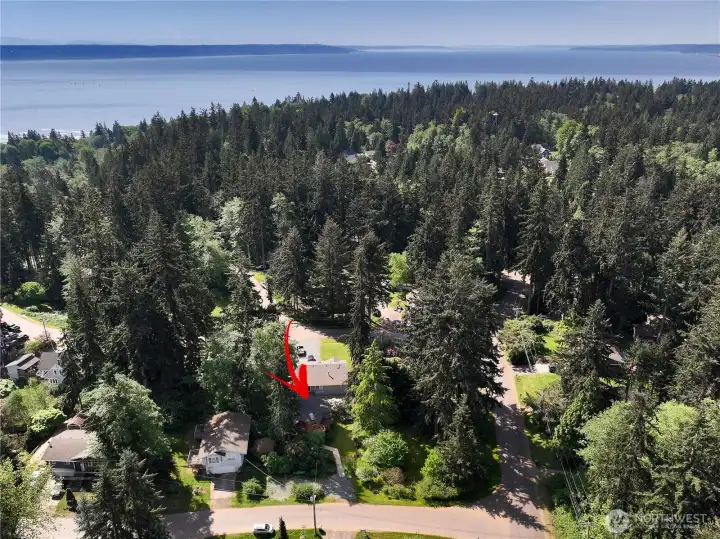 Close to Scatchet Head waterfront amenities!