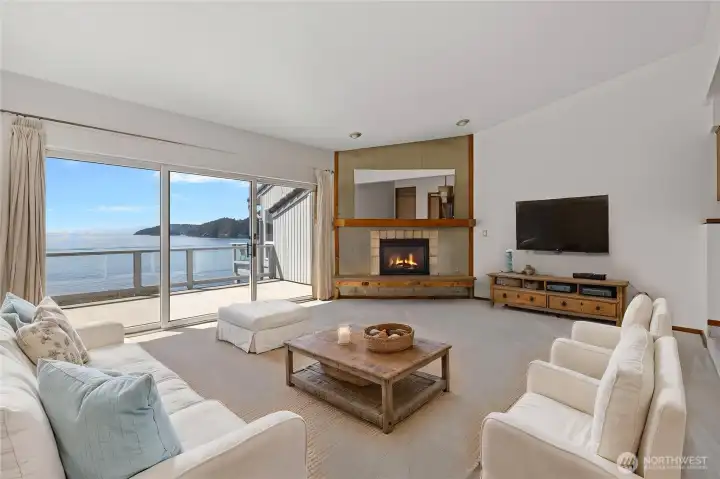 Living room virtually staged