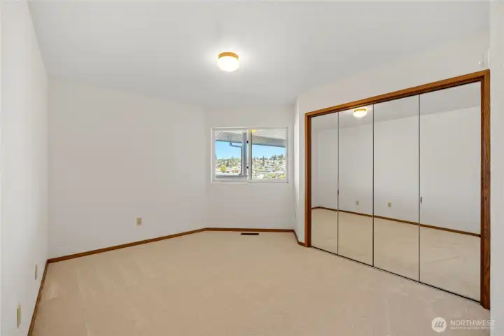 Guest bedroom with views to the marina