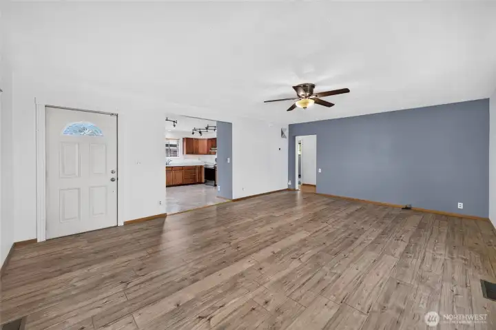 Another view of the spacious Family Room featuring new laminate floors! Another view of the spacious Family Room featuring new laminate floors!