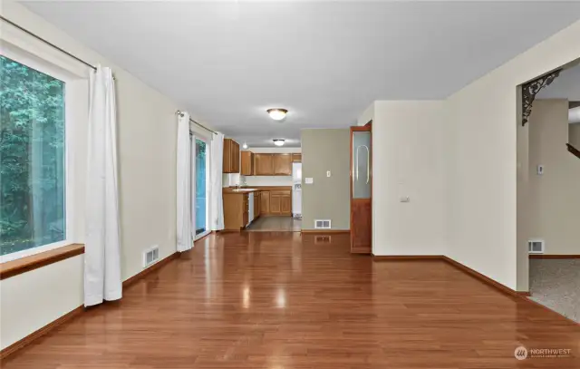 Dining room/kitchen