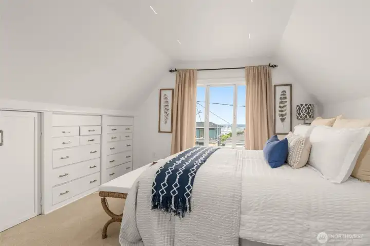 Gorgeous primary suite!