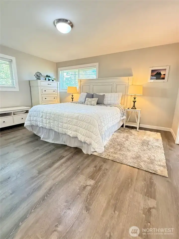 Oversized primary bedroom