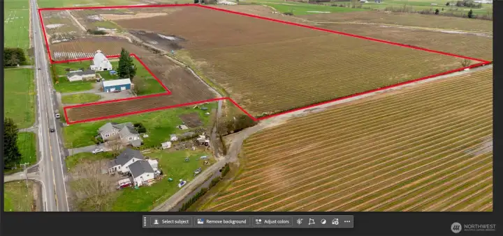 75.048 acres oultine dementions  in red. Hamton Rd.