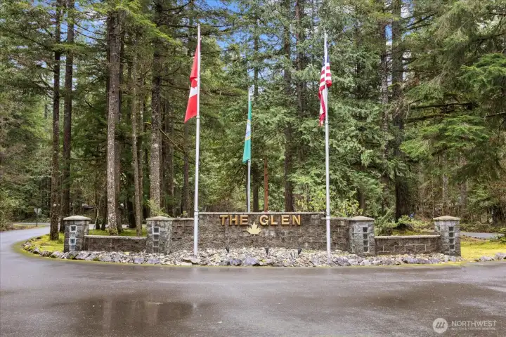 The Glen at Maples Falls is full of all the amenities.