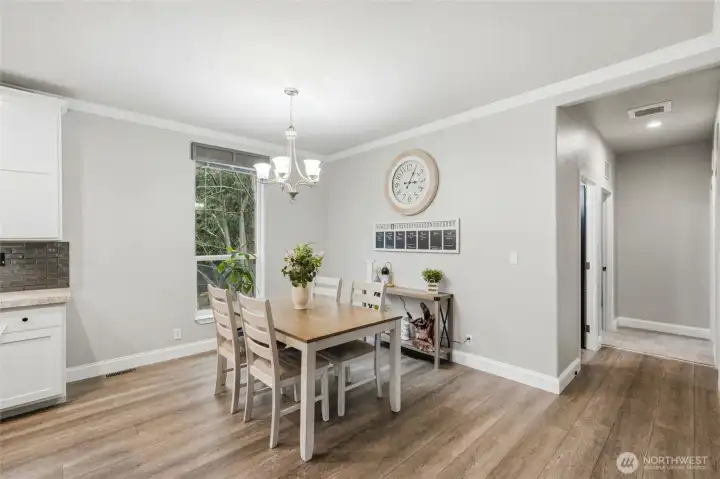 Ideal setting for everything from casual breakfasts to holiday dinners.