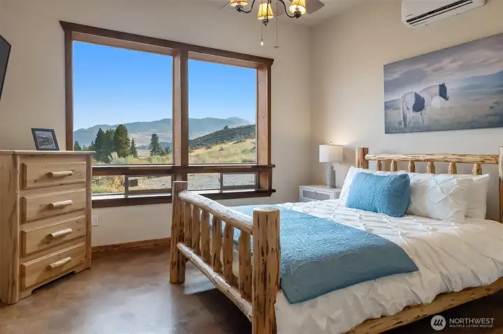 2nd Primary Suite is the Guest Room on Main Level