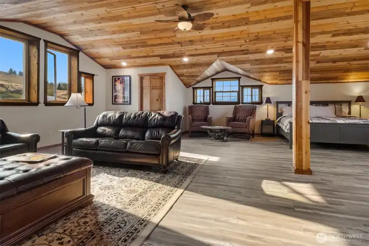 Upstairs Bonus Room with Sleeping Quarters for Guests, perfect for parents with young kids!