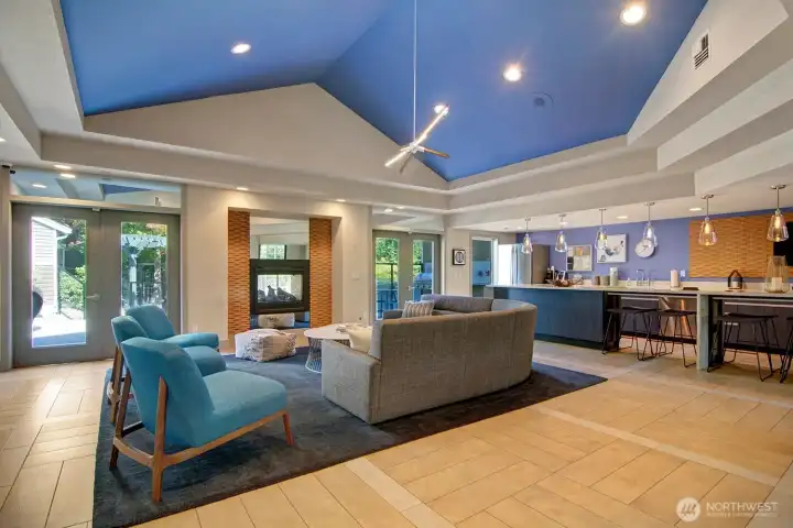Spectacular Club House
