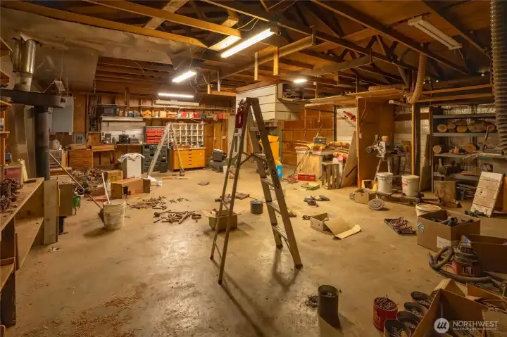 Garage/shop