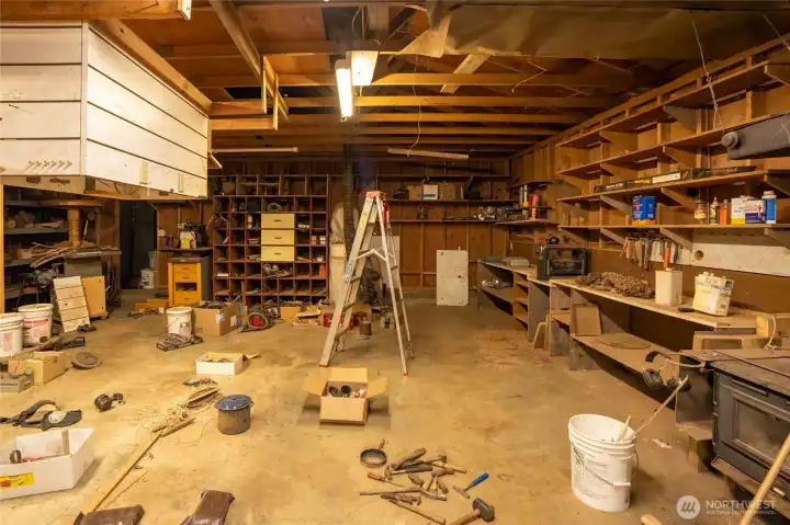 Garage/Shop