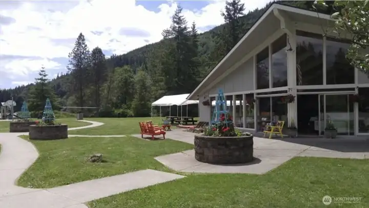 Community Clubhouse Community Clubhouse
