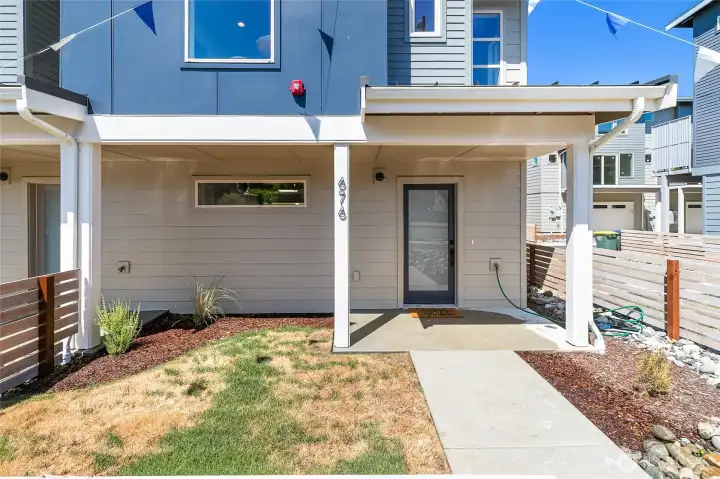 Welcome to 676 W Kline Road!