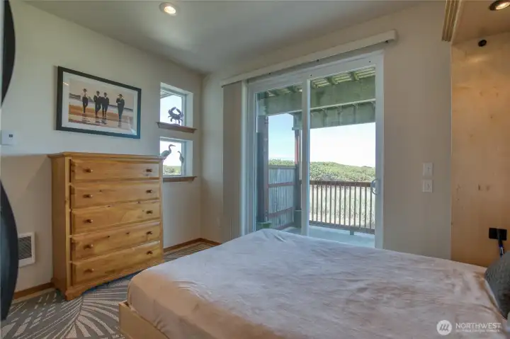 Next, we have the bonus room.