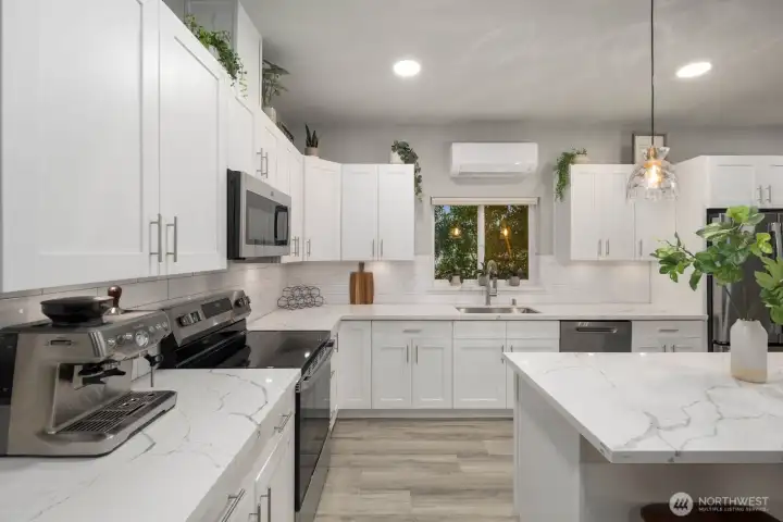 Main Level - Kitchen