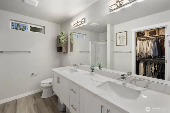 Upper Level - Primary Bath