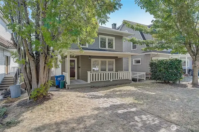 Exceptional Investment Opportunity in the Heart of the University District!