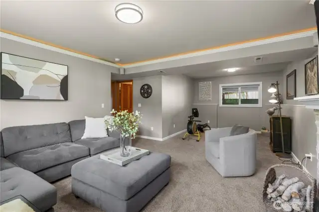 An added flex space off this room, is yours to choose how to utilize!
